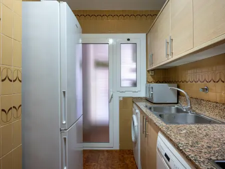Appartement en Bord de Mer avec Wi-Fi et Parking - Torredembarra - Photo 12