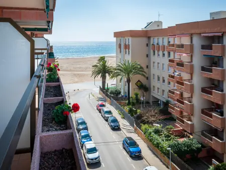 Appartement bord de mer avec climatisation et parking privé - Photo 4