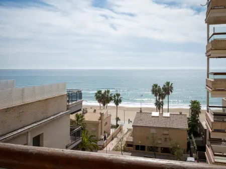 Appartement 2 chambres avec vue en bord de mer à Torredembarra - Photo 2