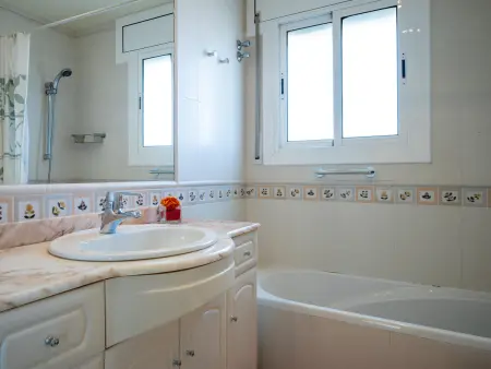 Appartement 2 chambres avec vue en bord de mer à Torredembarra - Photo 34