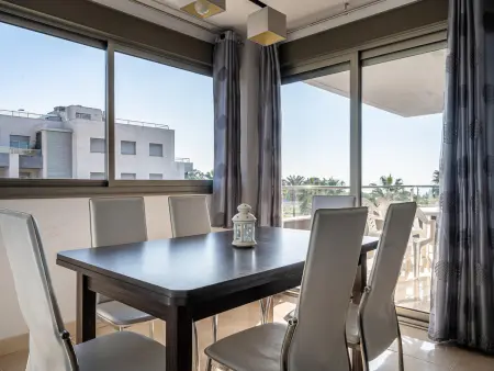 Appartement 2 Chambres avec Piscine et Parking à 250m de la Plage - Photo 4