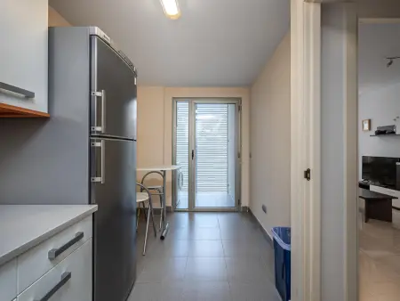 Appartement 2 Chambres avec Piscine et Parking à 250m de la Plage - Photo 9