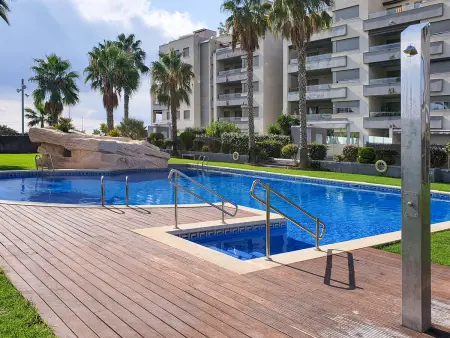 Appartement 2 Chambres avec Piscine et Parking à 250m de la Plage - Photo 24