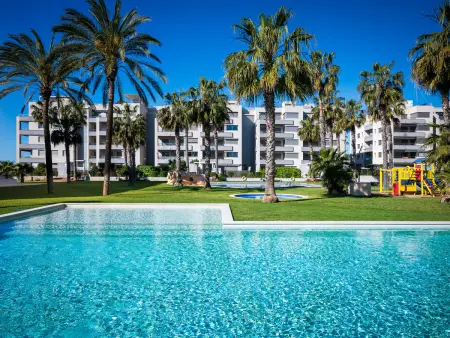 Appartement 2 Chambres avec Piscine et Parking à 250m de la Plage - Photo 28
