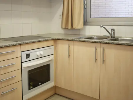 Appartement 3 chambres près de la plage avec Wi-Fi et piscine - Photo 10