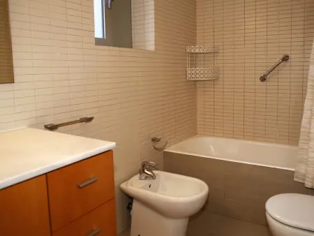 Appartement 3 chambres près de la plage avec Wi-Fi et piscine - Photo 18