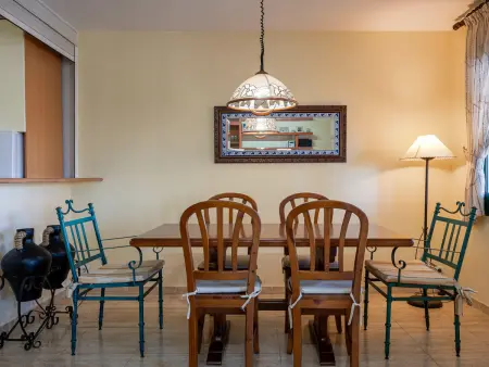 Appartement proche plage avec Wi-Fi et climatisation, 6 pers. - Photo 8