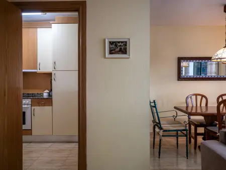 Appartement proche plage avec Wi-Fi et climatisation, 6 pers. - Photo 10