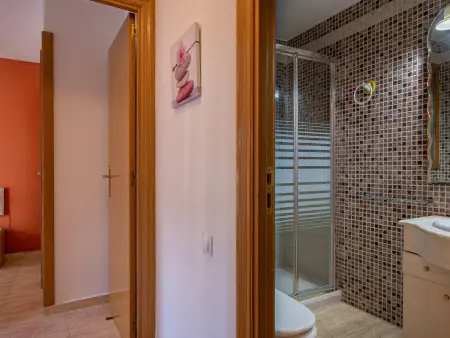 Appartement proche plage avec Wi-Fi et climatisation, 6 pers. - Photo 22
