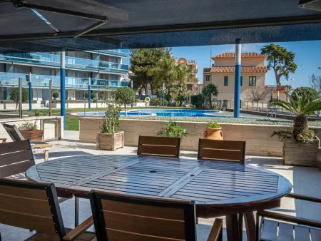 Appartement en bord de mer avec terrasse et piscine commune - Photo 11