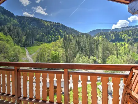 Appartement spacieux à Morzine, 8 pers., WiFi, balcon, proche téléphérique - Photo 13