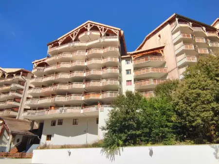 Appartement rénové, proche funiculaire, parking inclus - Photo 6