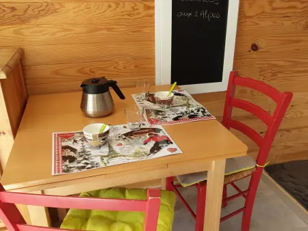 Studio moderne, centre station, terrasse sud, animaux admis - Photo 1