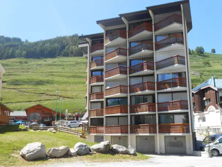 Studio moderne, centre station, terrasse sud, animaux admis - Photo 10