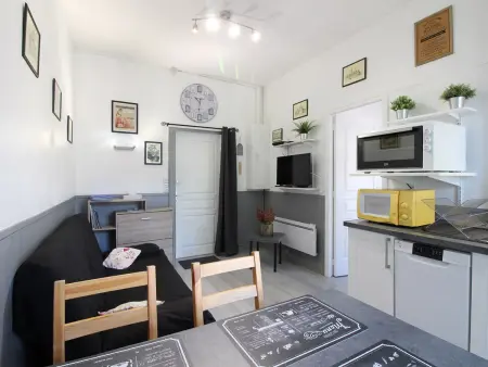Appartement T2 bis avec balcon au centre de La Bourboule, proche des thermes, 4 pers, Wifi - Photo 2