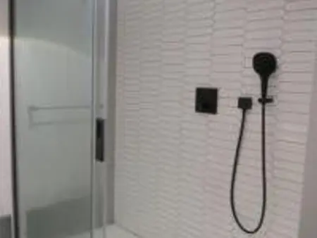 Appartement luxueux climatisé avec superbe vue et parking sécurisé - Photo 11