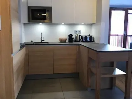 Appartement avec balcon, jacuzzi, sauna, salle de fitness, 3 chambres, parking - Photo 4