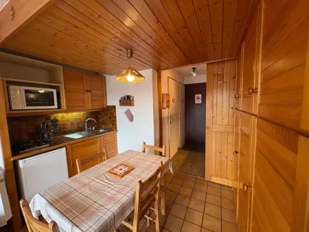 Studio cabine ensoleillé pour 4 personnes, vue sur pistes - Photo 8