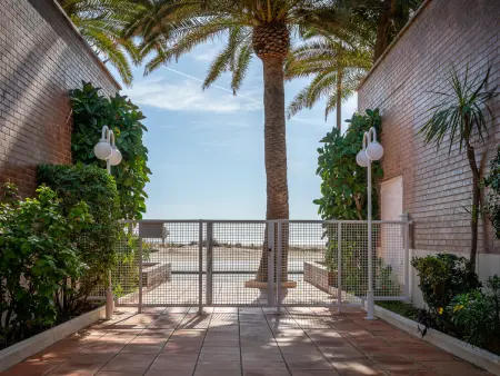 Appartement en bord de mer avec terrasse et piscine - Photo 30