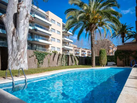 Appartement bord de mer avec piscine et parking à Torredembarra - Photo 1