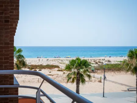 Appartement bord de mer avec piscine et parking à Torredembarra - Photo 3