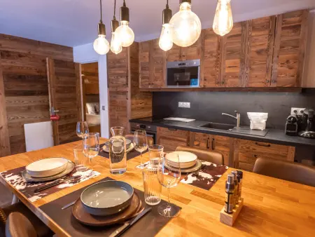 Appartement rénové coeur Alpe d'Huez avec parking et wifi - Photo 3