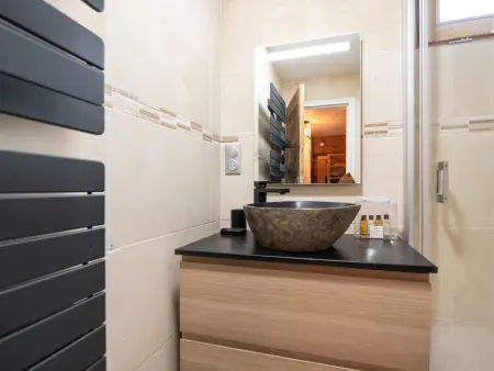 Appartement rénové coeur Alpe d'Huez avec parking et wifi - Photo 7