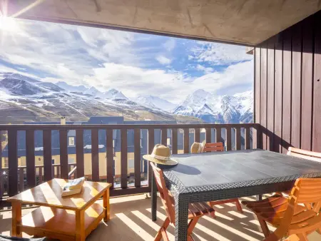 Appartement Rénové Peyragudes - 8 Pers, Balcon, 2 Chambres + Cabine, Parking Gratuit, Proche Pistes - Photo 3