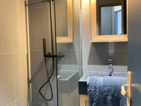 Bel appartement rénové pour 4 pers, proche centre station - Photo 12
