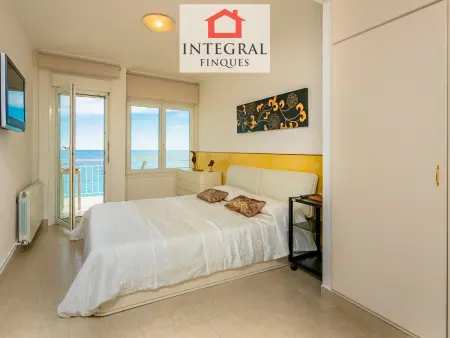 Appartement Spacieux Face à la Mer avec Terrasse à Palamós - Photo 12