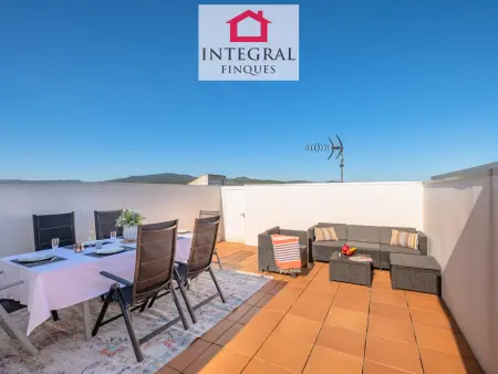Duplex Moderne avec Jacuzzi, Terrasse & Parking à Palamós - Photo 5