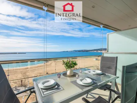 Duplex Moderne avec Jacuzzi, Terrasse & Parking à Palamós - Photo 7