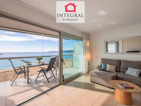 Duplex Moderne avec Jacuzzi, Terrasse & Parking à Palamós - Photo 9