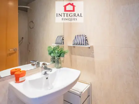 Duplex Moderne avec Jacuzzi, Terrasse & Parking à Palamós - Photo 25
