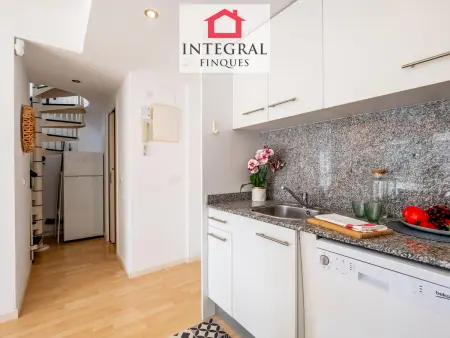Charmant Duplex à 200m de la Plage avec Terrasse, Parking et WiFi, Palamós - Photo 10