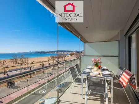 Appartement Moderne en Front de Mer à Palamós, Appartement 6 personnes à Palamós - Photo 2