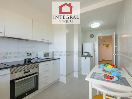 Spacieux appartement face à la mer avec terrasse, parking et Wi-Fi – 4 chambres, près du centre - Photo 11