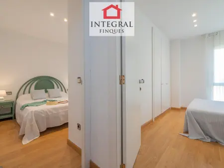 Spacieux appartement face à la mer avec terrasse, parking et Wi-Fi – 4 chambres, près du centre - Photo 17