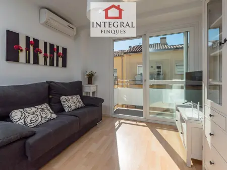Duplex à Palamós: 200m de la plage, 3 chambres, balcon, terrasse, parking et wifi - Photo 2