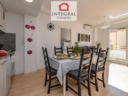 Duplex à Palamós: 200m de la plage, 3 chambres, balcon, terrasse, parking et wifi - Photo 6