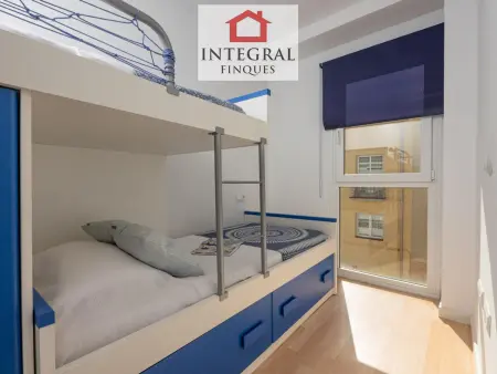 Duplex à Palamós: 200m de la plage, 3 chambres, balcon, terrasse, parking et wifi - Photo 12
