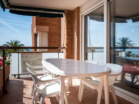 Appartement 3 chambres, terrasse, parking privatif, AC, vue mer - Photo 5