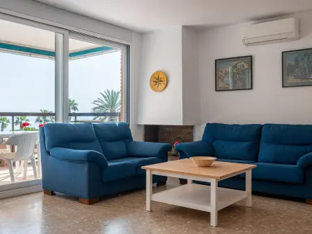 Appartement 3 chambres, terrasse, parking privatif, AC, vue mer - Photo 7