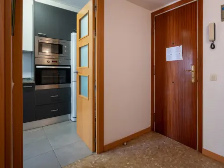 Appartement 3 chambres, terrasse, parking privatif, AC, vue mer - Photo 10