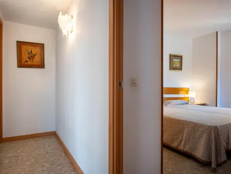 Appartement 3 chambres, terrasse, parking privatif, AC, vue mer - Photo 23