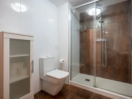 Appartement 3 chambres, terrasse, parking privatif, AC, vue mer - Photo 26