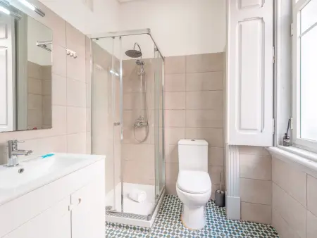 **Superbe Appartement Deluxe 3 Chambres Proche Centre de Lisbonne** - Photo 17