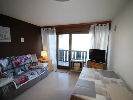 Studio cabine 4 personnes au pied des pistes avec balcon et parking - Auris en Oisans - Photo 4