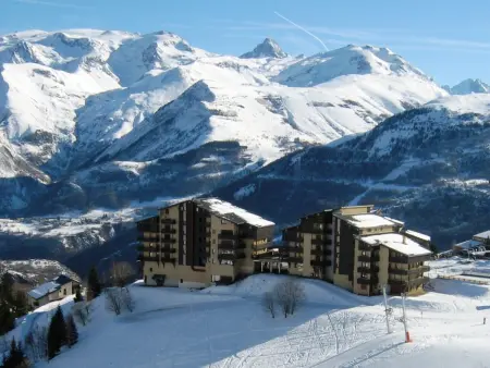 Studio cabine 4 pers au pied des pistes avec balcon - Auris en Oisans - Photo 8