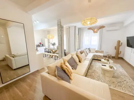 Appartement Lumineux 3 Chambres avec Terrasse au Cœur de Málaga - Photo 3